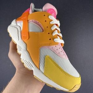 Women's Size 9 Nike Air Huarache Summit White/Hyper Pink Sneakers DX2674-100